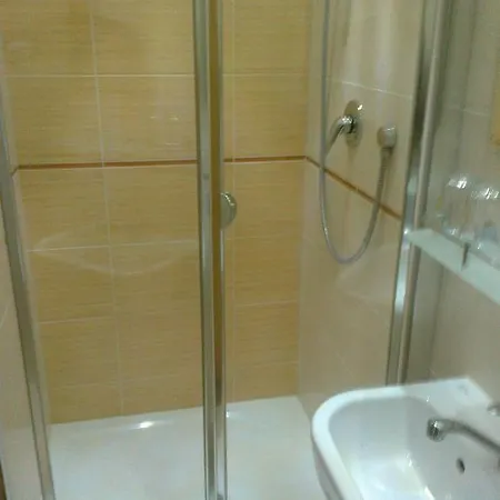 Iris Guest house *